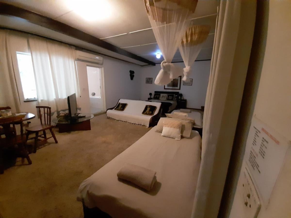 Elephant Walk Guesthouse And Back Packers Phalaborwa Zewnętrze zdjęcie