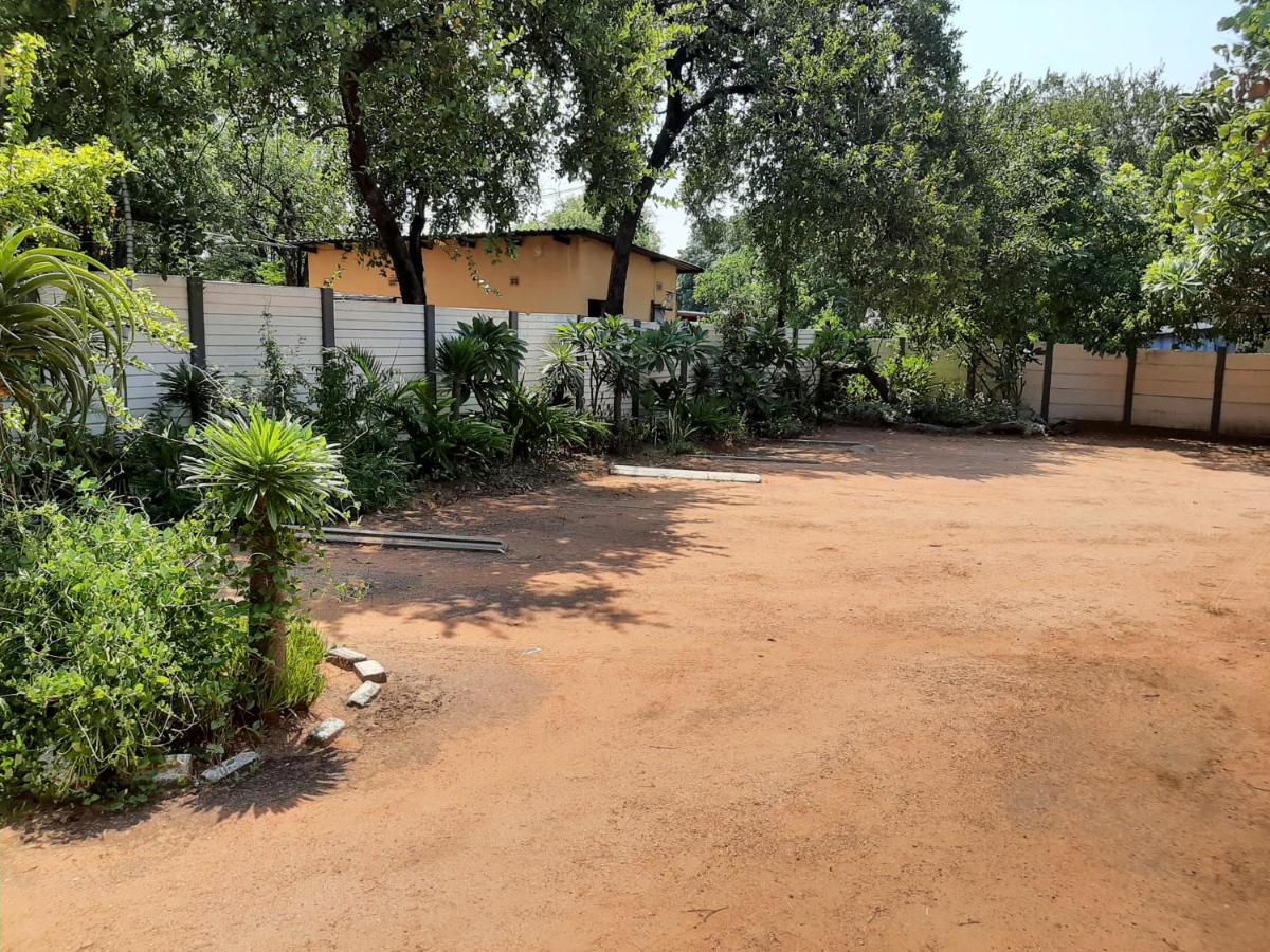 Elephant Walk Guesthouse And Back Packers Phalaborwa Zewnętrze zdjęcie