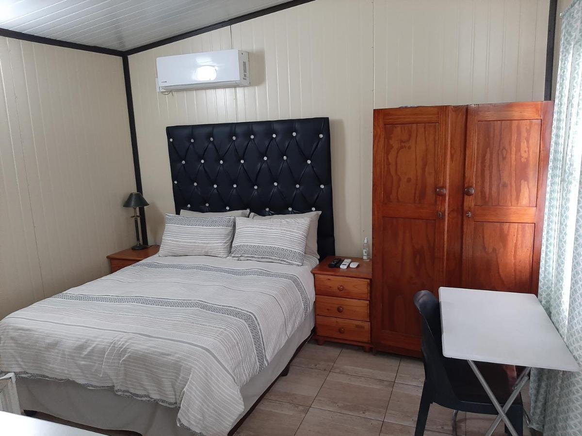 Elephant Walk Guesthouse And Back Packers Phalaborwa Zewnętrze zdjęcie